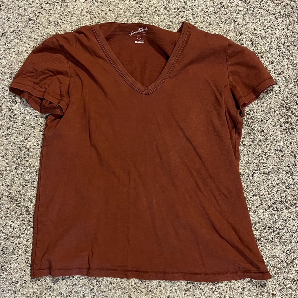 Size L t-shirt
